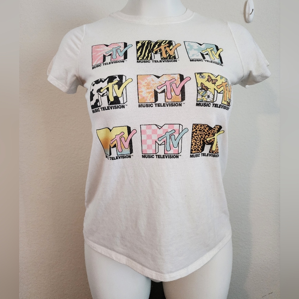 Torrid MTV Licensed Casual fit Tshirt sz 00/Large